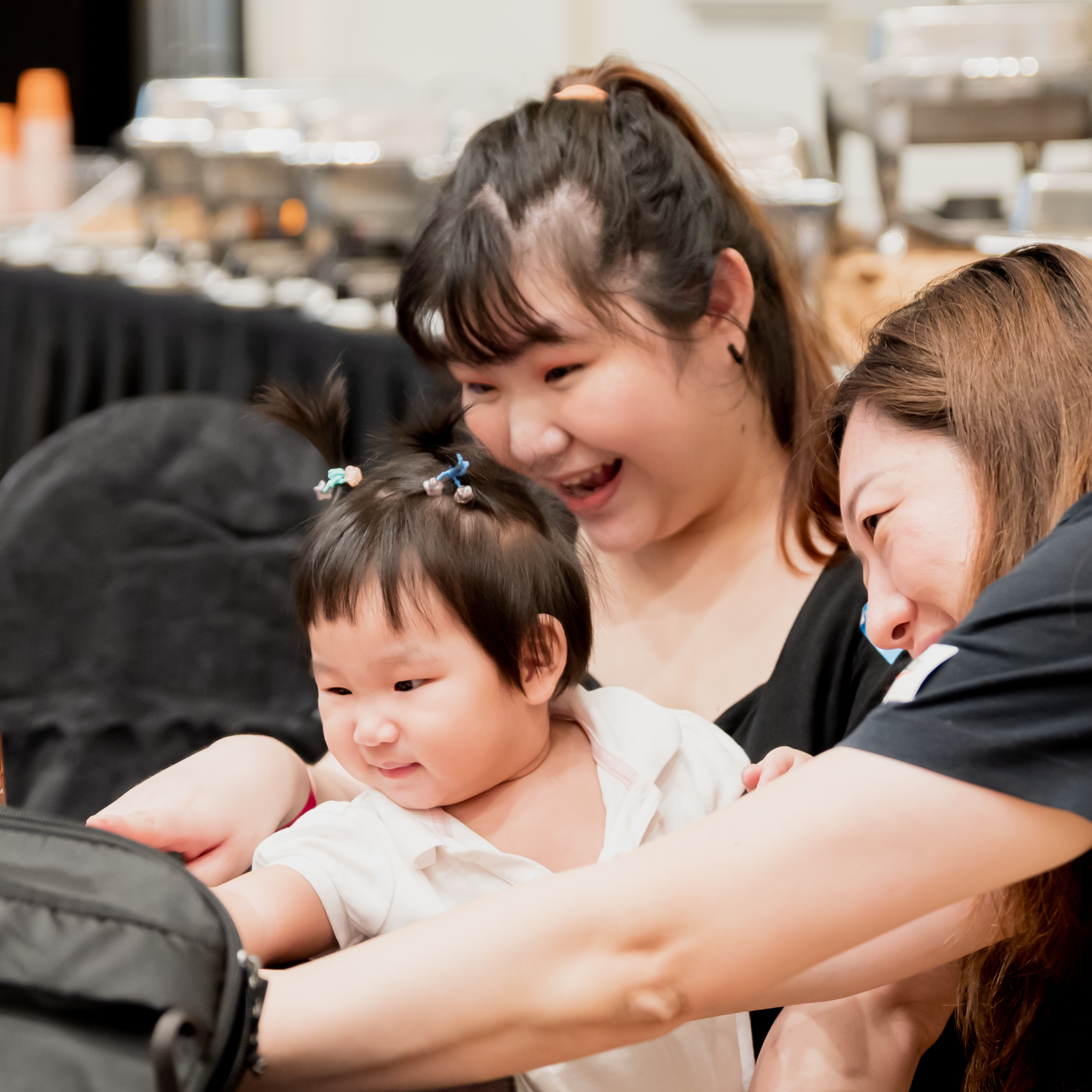 CHLOVESTE, ASHERKNOT, TILY TEA, HENNA ME PRETTY